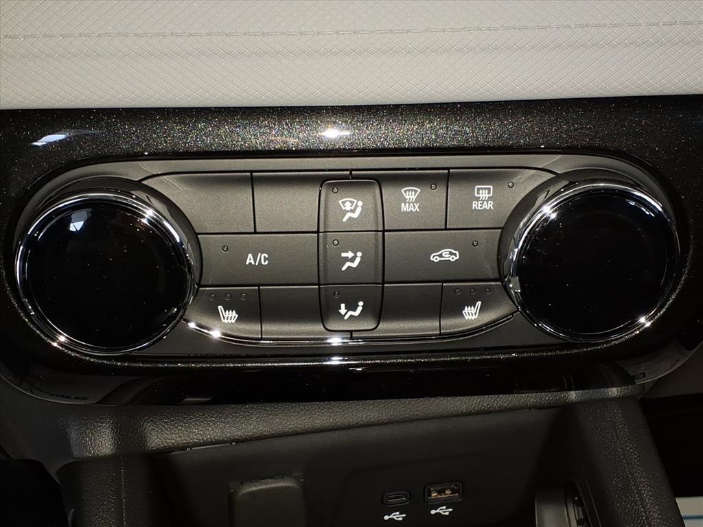 new 2026 Chevrolet TrailBlazer car, priced at $27,602