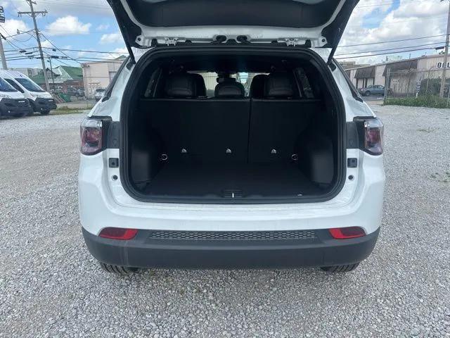 new 2025 Jeep Compass car, priced at $28,160