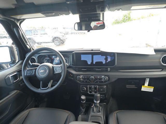 new 2025 Jeep Gladiator car, priced at $45,980