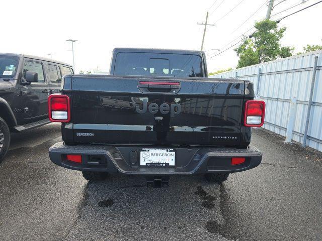 new 2025 Jeep Gladiator car, priced at $45,980
