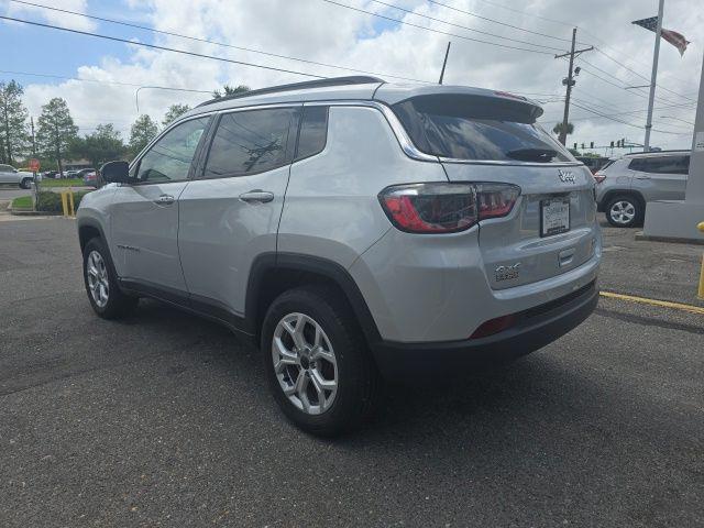new 2025 Jeep Compass car, priced at $29,035