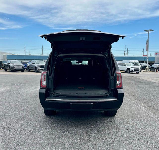 used 2020 GMC Yukon XL car, priced at $38,500