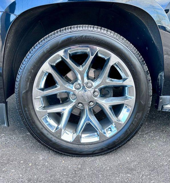 used 2020 GMC Yukon XL car, priced at $38,500