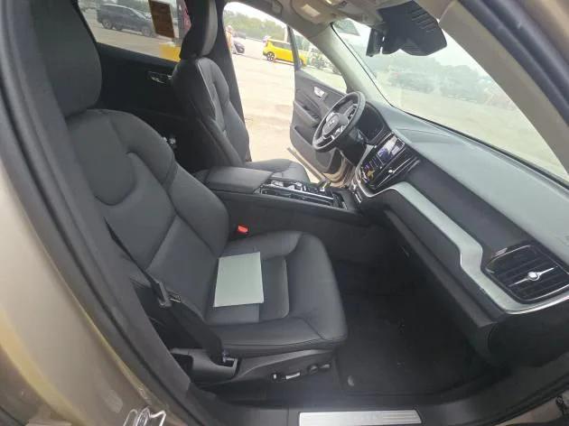 used 2025 Volvo XC60 car, priced at $41,500