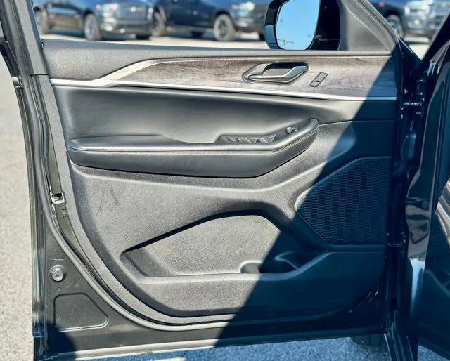 used 2023 Jeep Grand Cherokee car, priced at $33,301