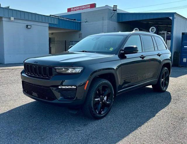 used 2023 Jeep Grand Cherokee car, priced at $33,301