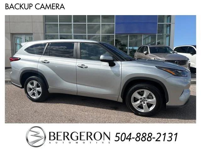 used 2023 Toyota Highlander car, priced at $33,961