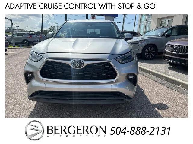 used 2023 Toyota Highlander car, priced at $33,961