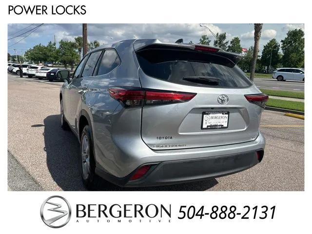 used 2023 Toyota Highlander car, priced at $33,961