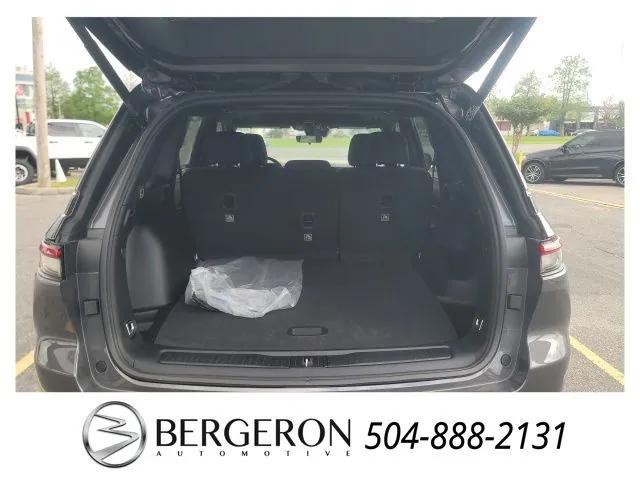 new 2025 Jeep Grand Cherokee car, priced at $38,970