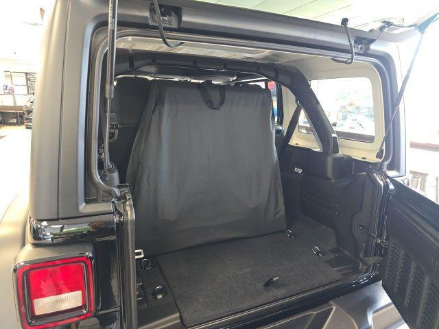 new 2025 Jeep Wrangler car, priced at $51,860