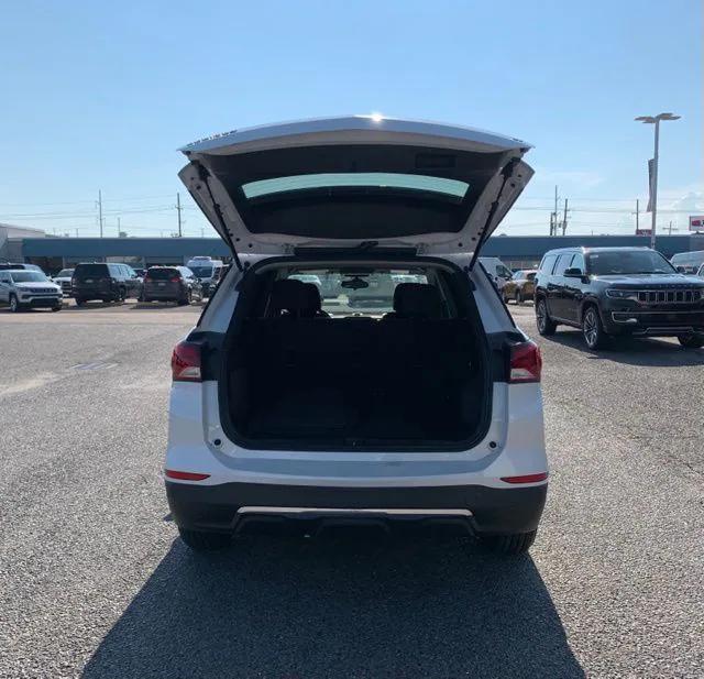 used 2022 Chevrolet Equinox car, priced at $20,000
