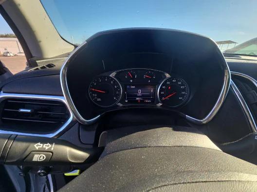 used 2022 Chevrolet Equinox car, priced at $23,000