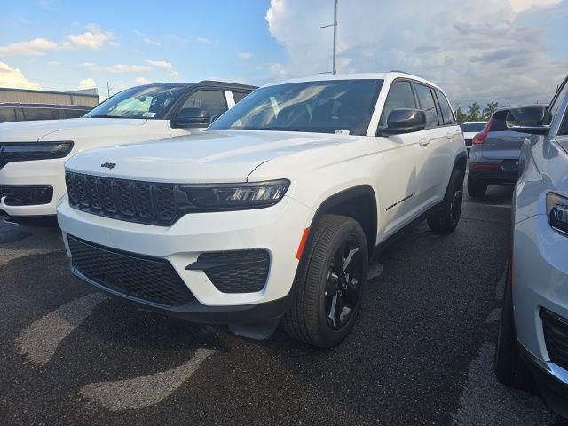 new 2025 Jeep Grand Cherokee car, priced at $42,911