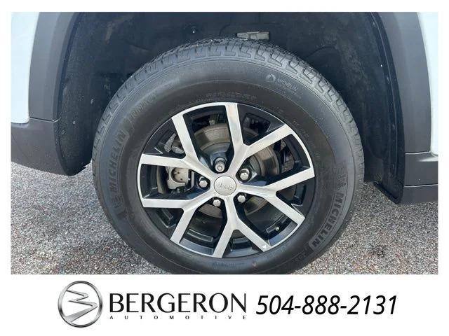 used 2024 Jeep Grand Cherokee car, priced at $37,845