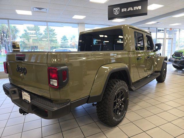 new 2025 Jeep Gladiator car, priced at $45,980