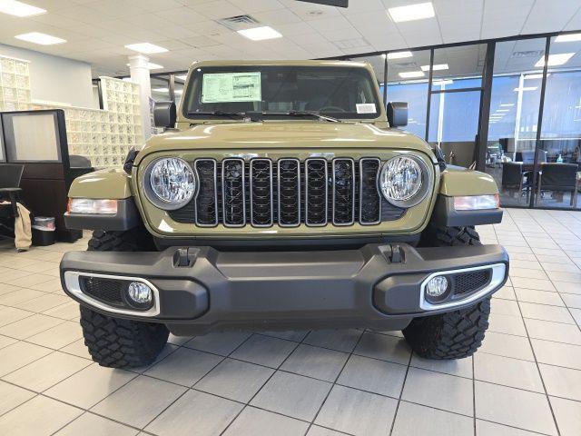 new 2025 Jeep Gladiator car, priced at $45,980