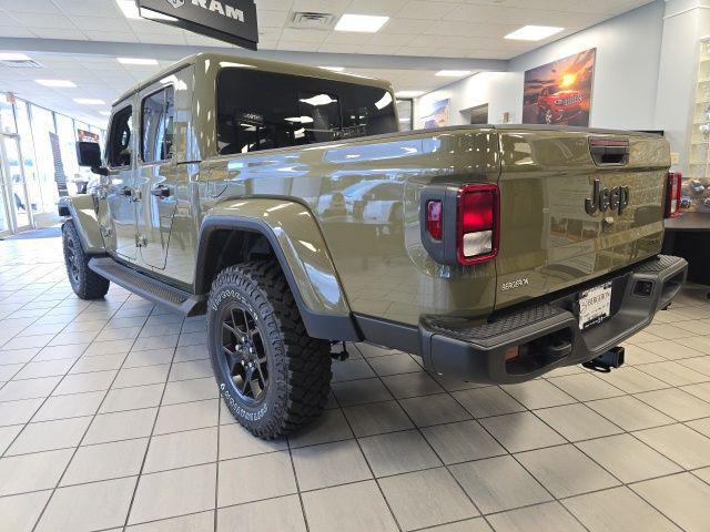 new 2025 Jeep Gladiator car, priced at $45,980