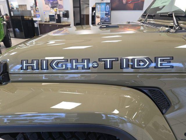 new 2025 Jeep Gladiator car, priced at $45,980