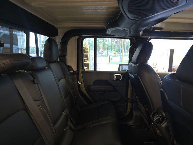 new 2025 Jeep Gladiator car, priced at $45,980