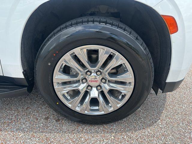 used 2021 GMC Yukon XL car, priced at $43,000