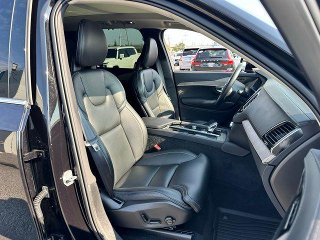 used 2022 Volvo XC90 Recharge Plug-In Hybrid car, priced at $42,000