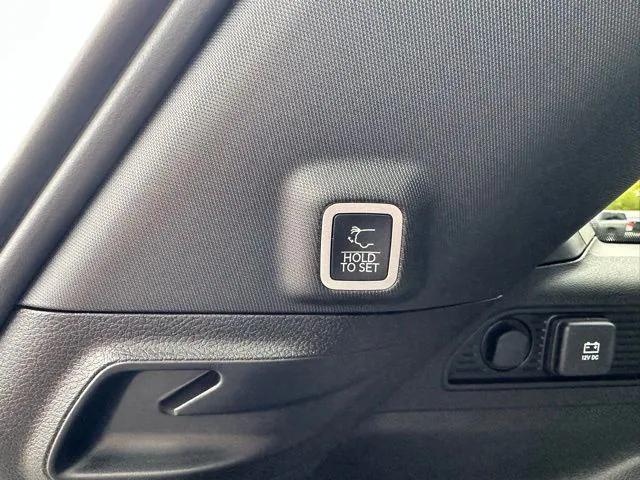 new 2025 Jeep Grand Cherokee car, priced at $47,115