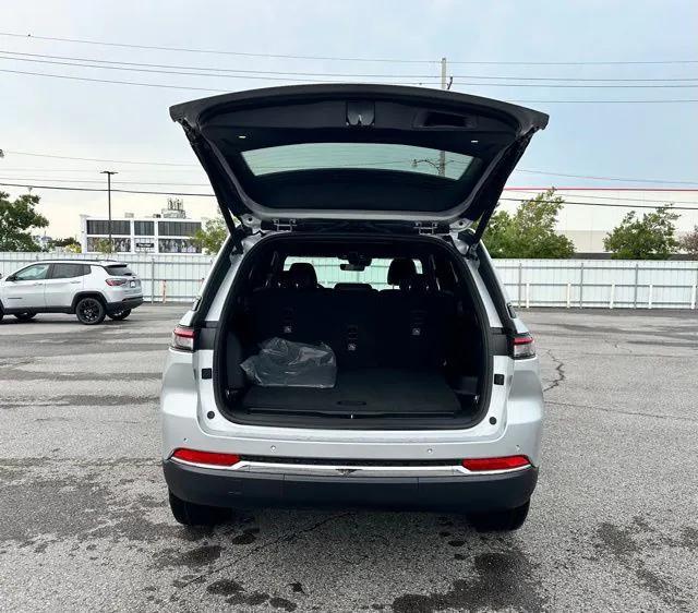 new 2025 Jeep Grand Cherokee car, priced at $47,115