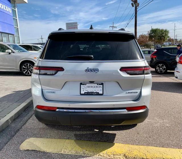 new 2024 Jeep Grand Cherokee L car, priced at $42,500