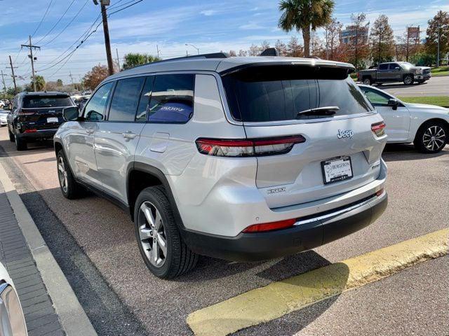 new 2024 Jeep Grand Cherokee L car, priced at $42,500