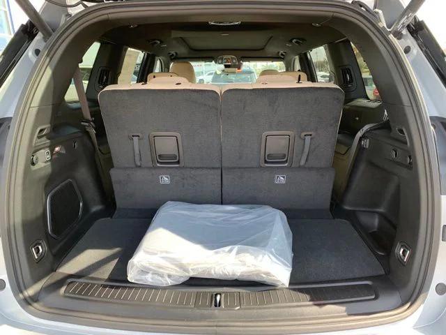 new 2024 Jeep Grand Cherokee L car, priced at $42,500