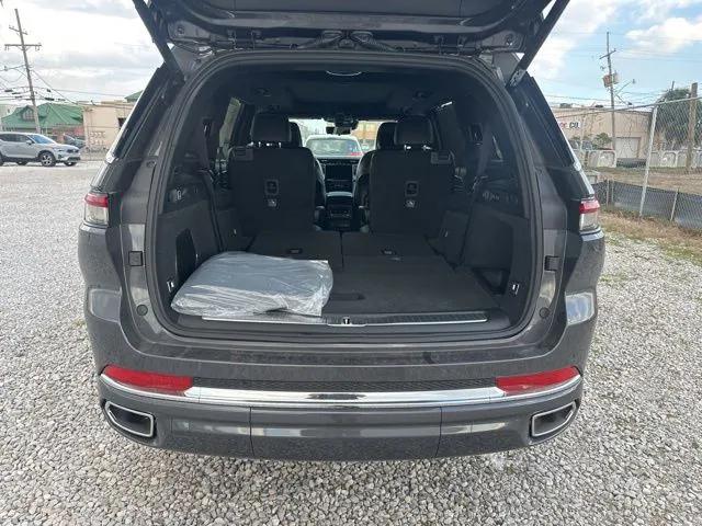 new 2025 Jeep Grand Cherokee L car, priced at $62,035