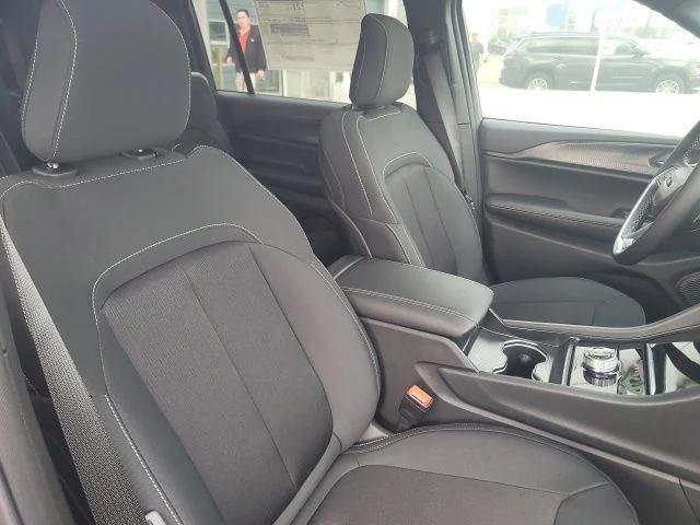 new 2025 Jeep Grand Cherokee L car, priced at $37,920