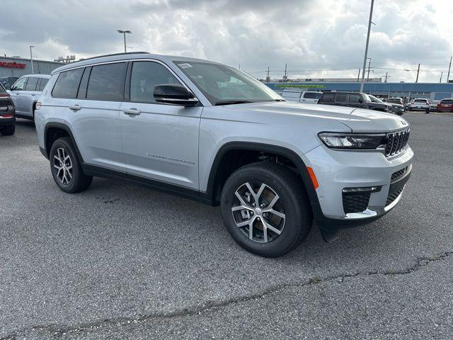 new 2025 Jeep Grand Cherokee L car, priced at $51,081