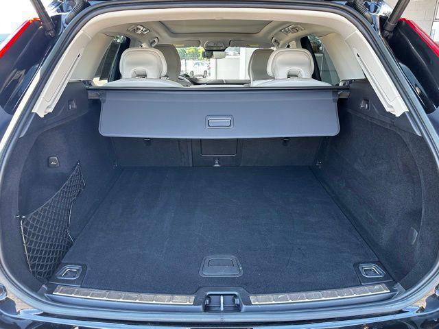 used 2023 Volvo XC60 car, priced at $41,500