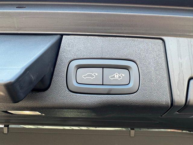 used 2023 Volvo XC60 car, priced at $41,500