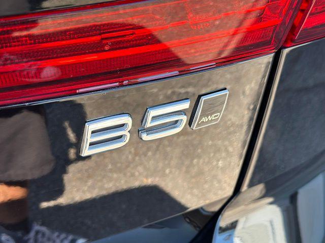 used 2023 Volvo XC60 car, priced at $41,500