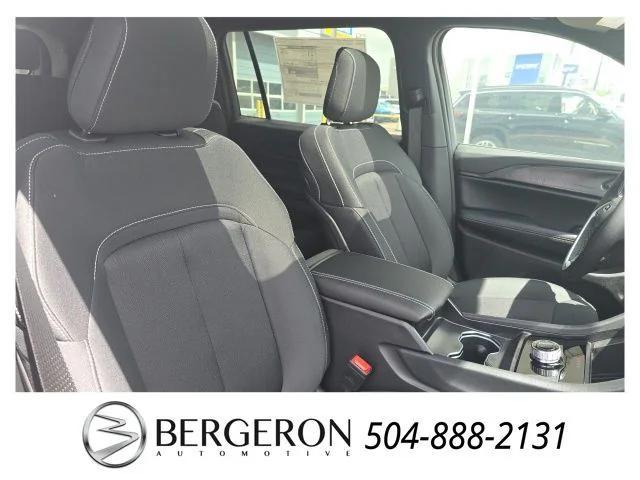 new 2025 Jeep Grand Cherokee L car, priced at $39,720