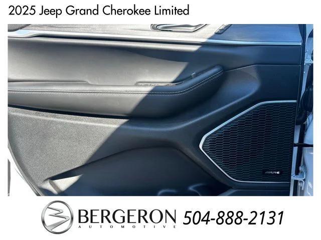 new 2025 Jeep Grand Cherokee car, priced at $47,415