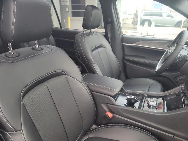 new 2025 Jeep Grand Cherokee L car, priced at $47,335