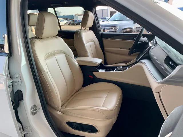 used 2024 Jeep Grand Cherokee car, priced at $38,500