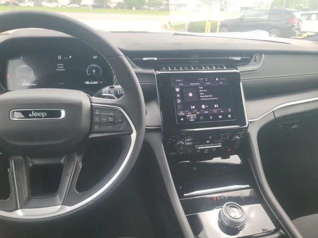 new 2025 Jeep Grand Cherokee L car, priced at $39,220