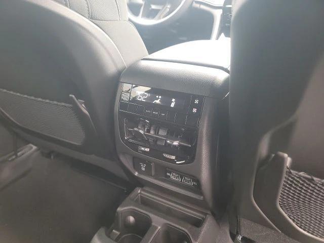 new 2025 Jeep Grand Cherokee L car, priced at $39,220