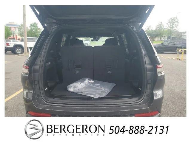 new 2025 Jeep Grand Cherokee L car, priced at $39,220