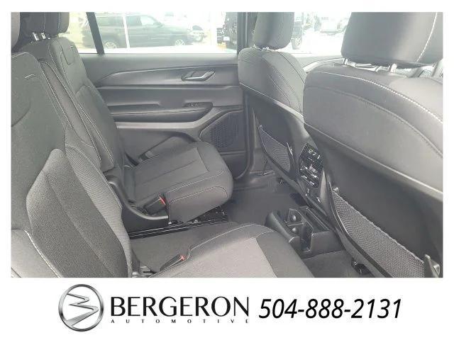 new 2025 Jeep Grand Cherokee L car, priced at $39,220