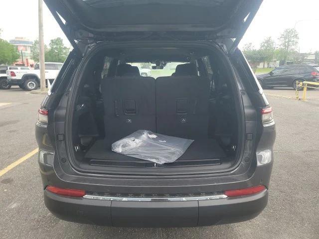 new 2025 Jeep Grand Cherokee L car, priced at $38,220