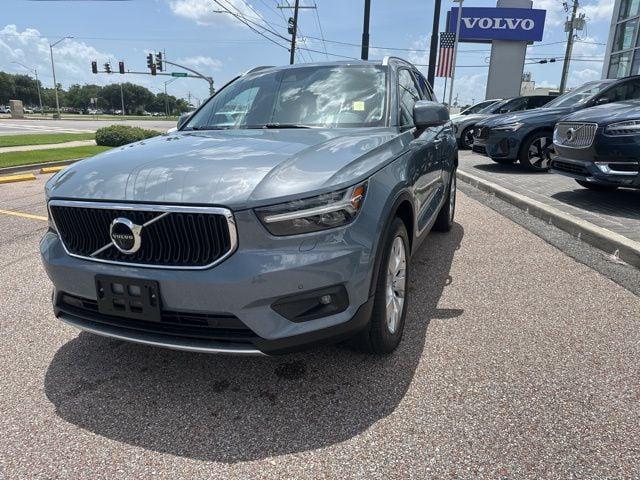 used 2022 Volvo XC40 car, priced at $25,000