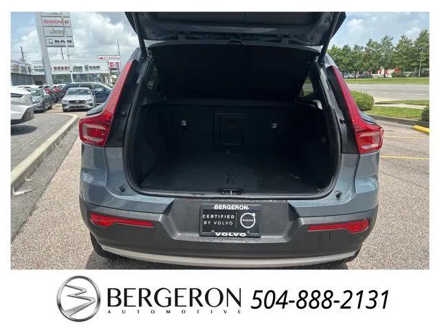 used 2022 Volvo XC40 car, priced at $25,500