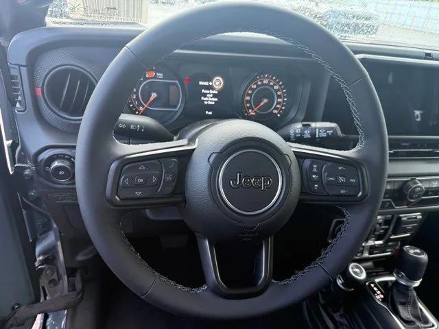 new 2025 Jeep Wrangler car, priced at $62,085