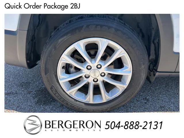 used 2021 Jeep Cherokee car, priced at $18,200